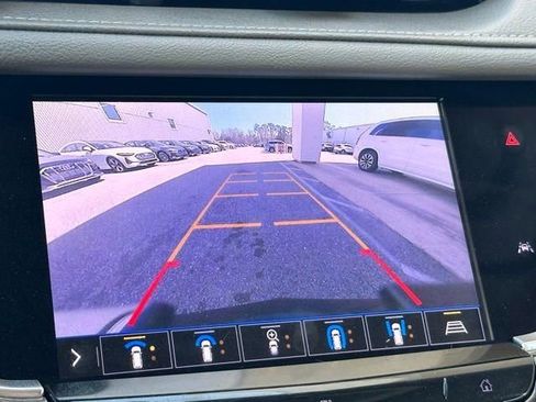 Used 2020 Cadillac XT6 Premium Luxury FWD image 13