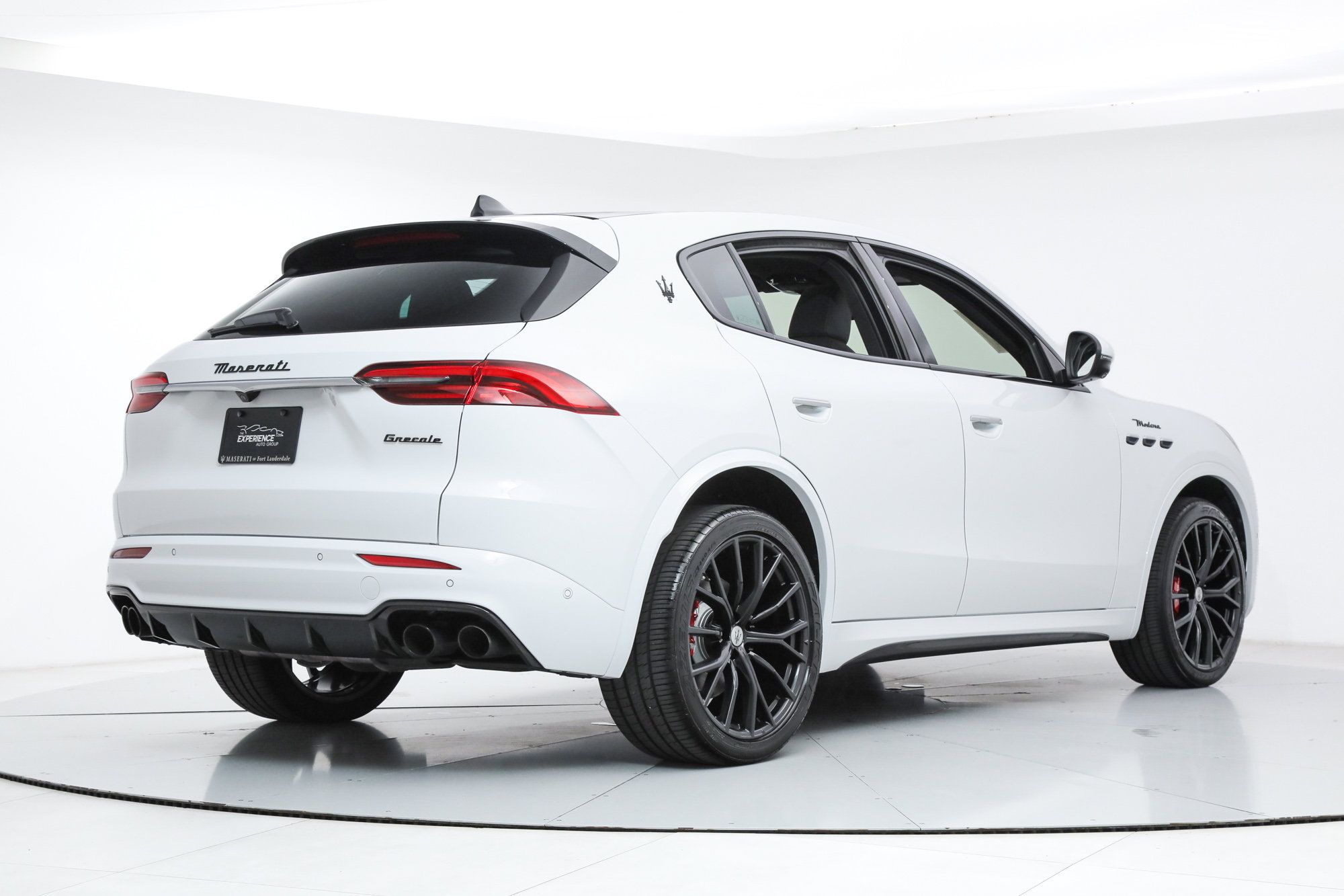 Certified 2023 Maserati Grecale Modena AWD/4WD image 5