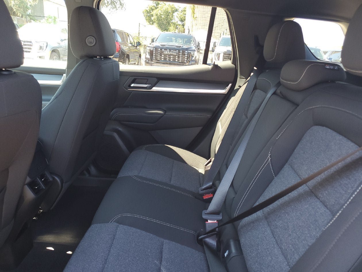 New 2027 GMC Terrain Elevation FWD image 11