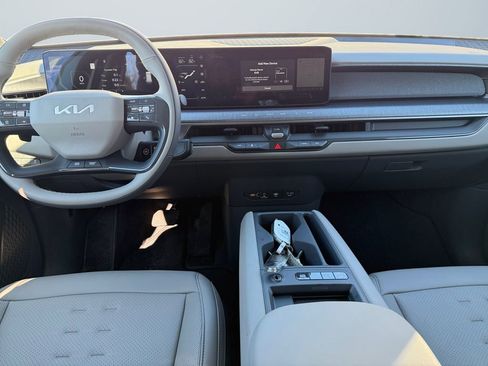 New 2026 Kia EV9 Wind image 10