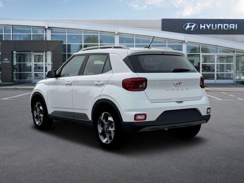 New 2026 Hyundai Venue SEL FWD image 5