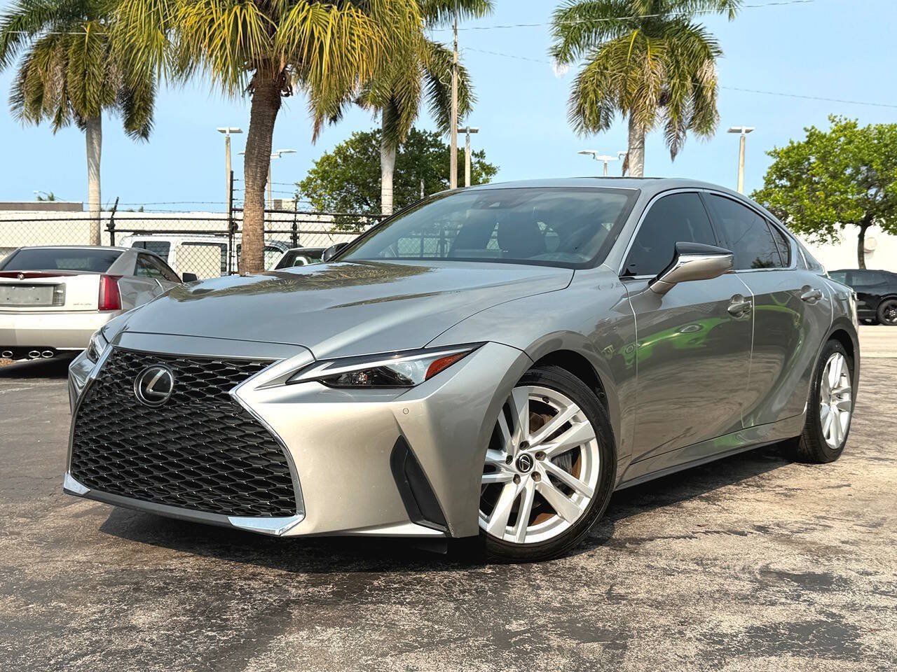 Used 2023 Lexus IS 300 w/ Comfort Package RWD image 2