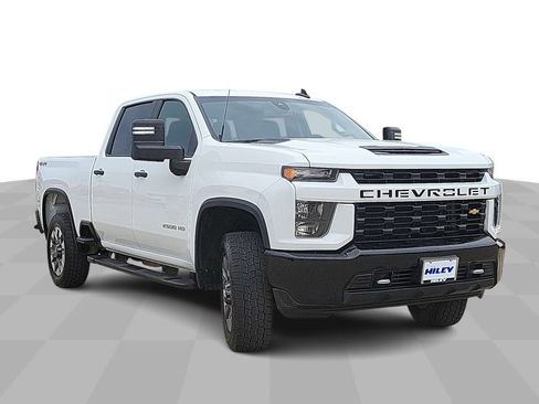 Certified 2022 Chevrolet Silverado 2500 Custom w/ Custom Value Package image 2
