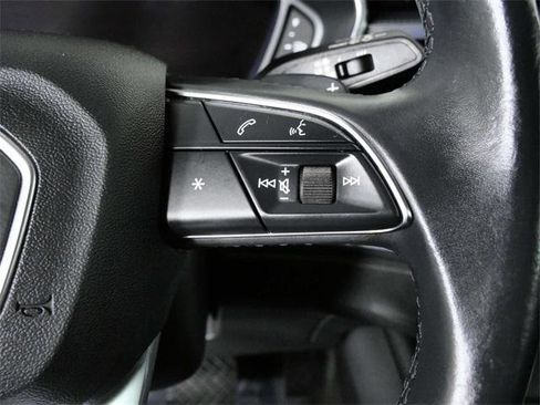 Used 2021 Audi Q3 2.0T Premium Plus image 24