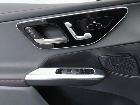 New 2026 Mercedes-Benz GLC 43 AMG 4MATIC image 23