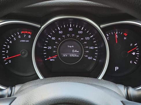 Used 2015 Kia Optima LX image 23