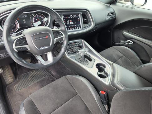 Used 2018 Dodge Challenger GT w/ GT Interior Package AWD/4WD image 6