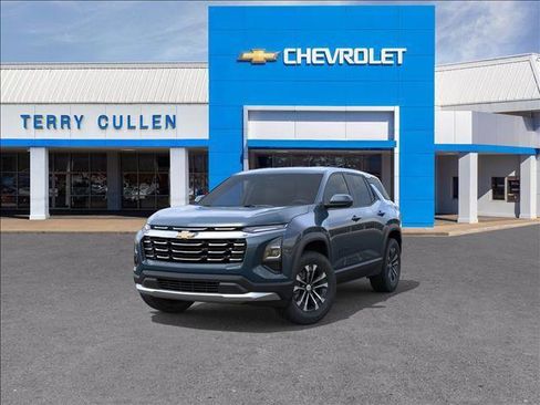 New 2026 Chevrolet Equinox LT FWD image 8