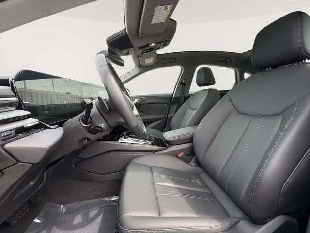 Used 2025 Audi A5 2.0T Premium Plus w/ Premium Plus AWD/4WD image 8