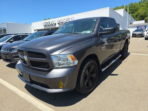 Used 2018 RAM 1500 Express AWD/4WD image 9