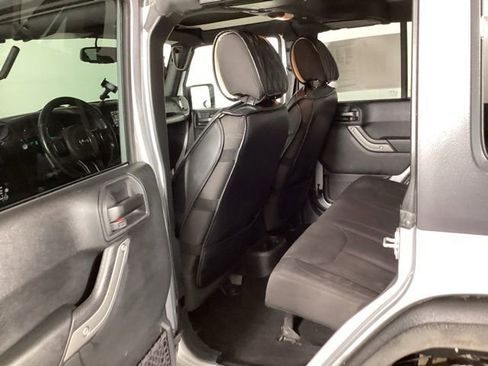 Used 2017 Jeep Wrangler Unlimited Sport AWD/4WD image 28