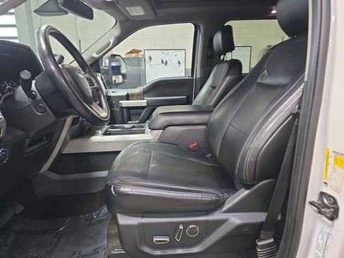 Used 2018 Ford F250 Lariat w/ Lariat Ultimate Package AWD/4WD image 18