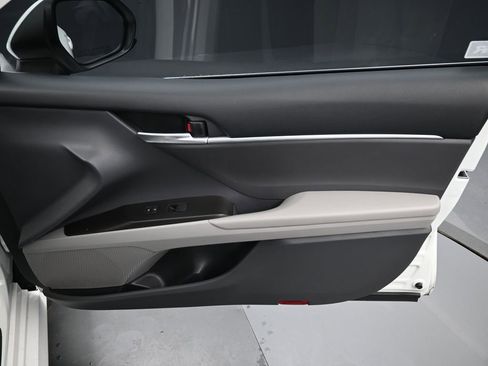 Certified 2023 Toyota Camry LE FWD image 34