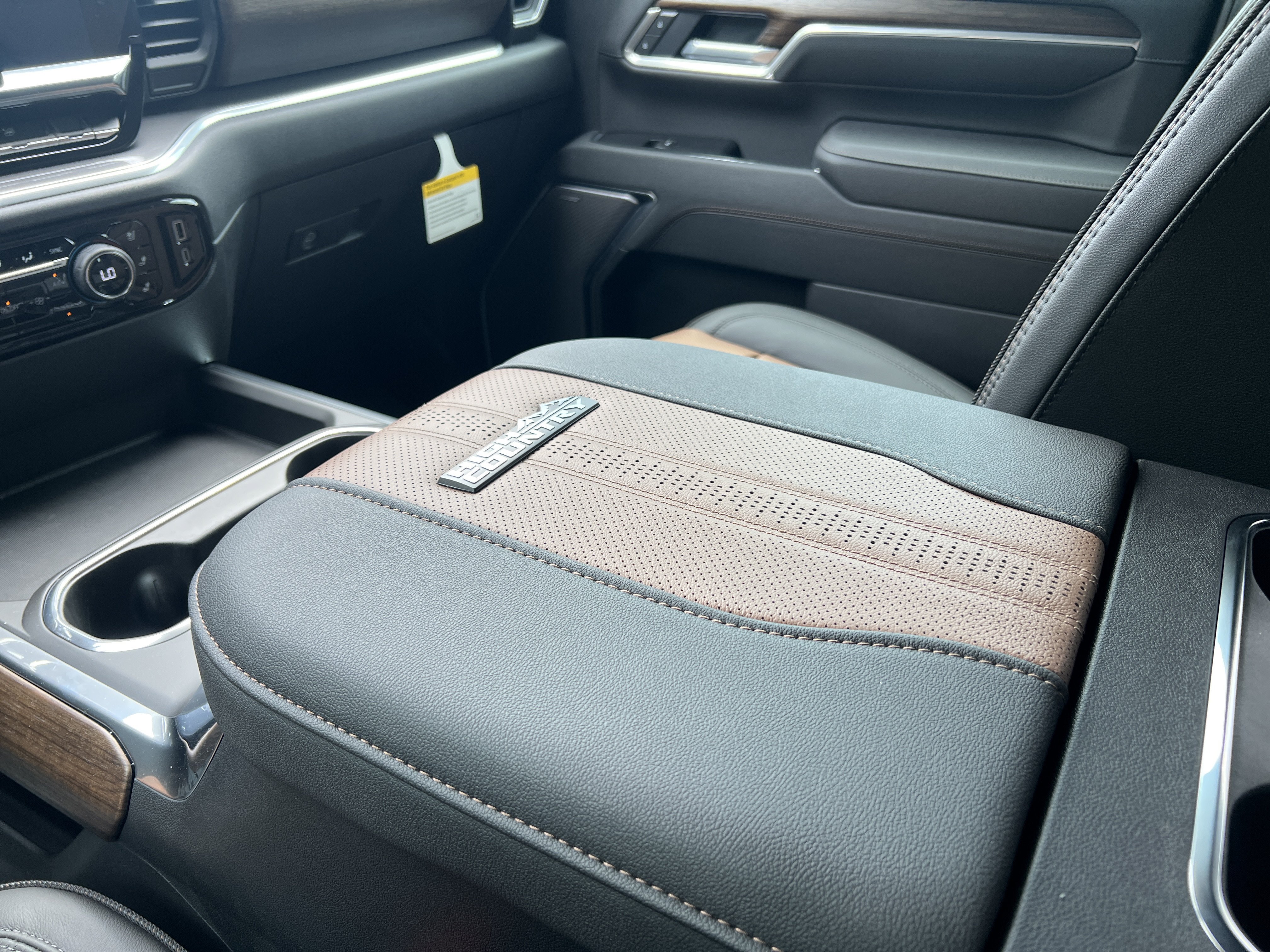 New 2026 Chevrolet Silverado 2500 High Country w/ High Country Premium Package AWD/4WD image 63