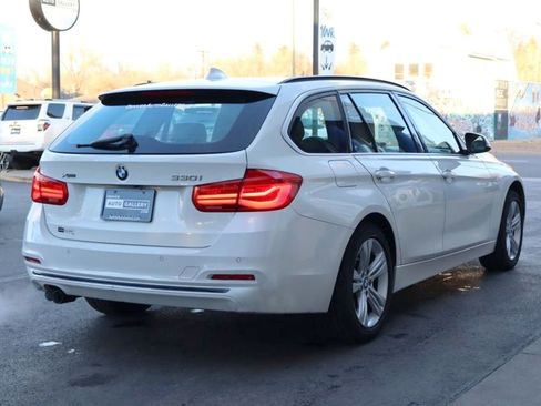 Used 2017 BMW 330i xDrive Wagon image 5