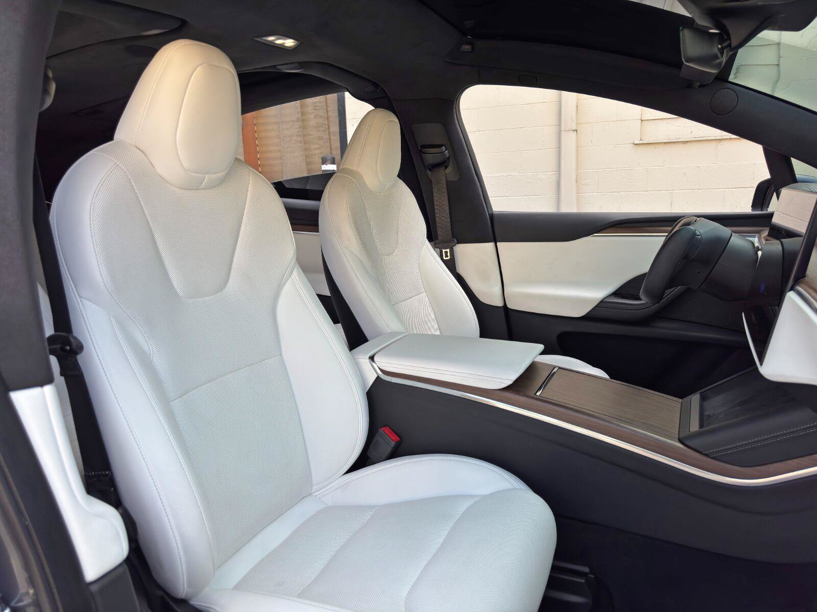 Used 2023 Tesla Model X AWD/4WD image 40