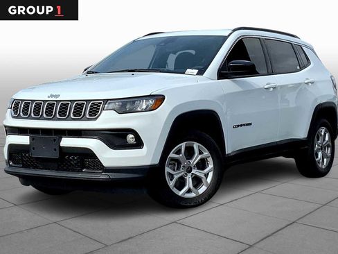 New 2025 Jeep Compass Latitude image 1