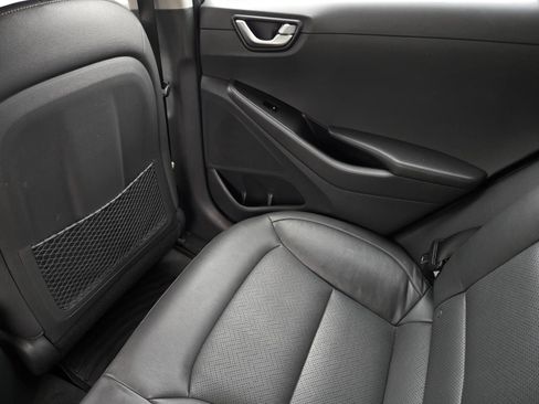Used 2019 Hyundai Ioniq Limited FWD image 12