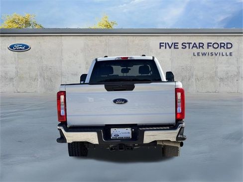 Certified 2024 Ford F250 XLT w/ FX4 Off-Road Package image 5