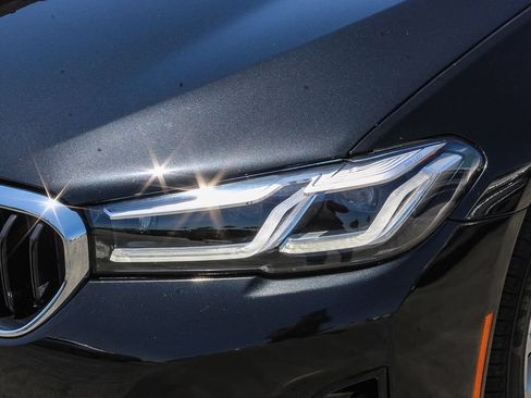 Used 2021 BMW 540i w/ Premium Package RWD image 5