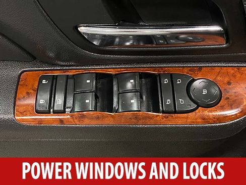 Used 2013 Chevrolet Tahoe LT w/ Luxury Package AWD/4WD image 9