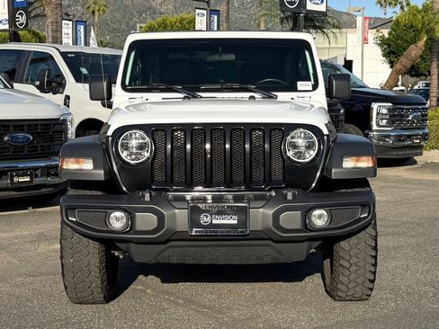 Used 2022 Jeep Wrangler Willys image 3