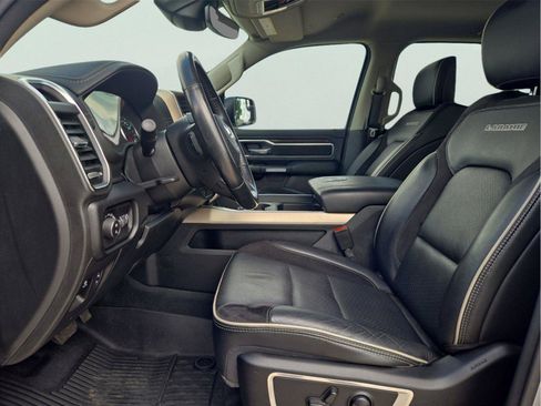 Used 2022 RAM 1500 Laramie RWD image 12