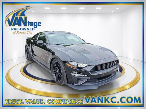 Used 2019 Ford Mustang GT Premium w/ GT Performance Package RWD image 3