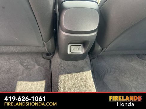 Used 2025 Hyundai Elantra Sport FWD image 26