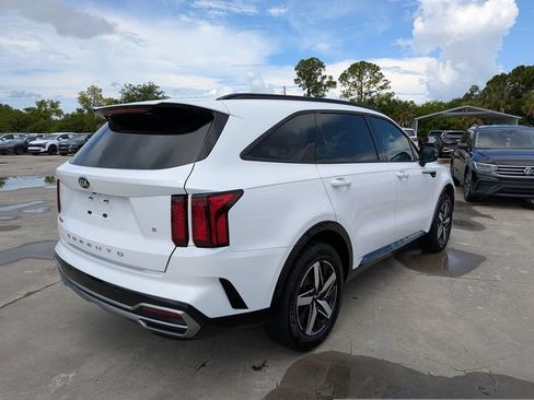 Used 2021 Kia Sorento S w/ Panoramic Sunroof Package FWD image 8