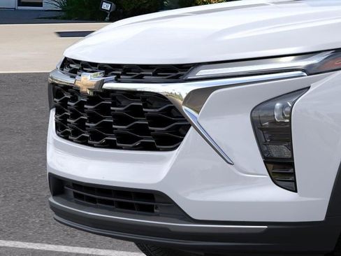 New 2026 Chevrolet Trax LT w/ Driver Confidence Package image 13