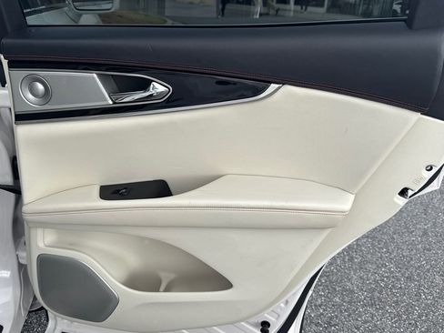 Used 2018 Lincoln MKX Black Label w/ Driver Assistance Package image 15