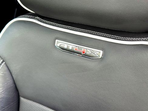 Used 2023 GMC Sierra 1500 AT4X image 14