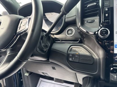 Used 2024 RAM 2500 Limited image 20