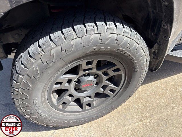 Used 2024 Toyota 4Runner TRD Pro AWD/4WD image 2