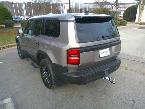 Used 2024 Toyota Land Cruiser 1958 image 12