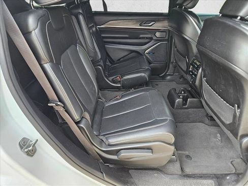 Used 2021 Jeep Grand Cherokee L Overland w/ Advanced Protech Group III image 16