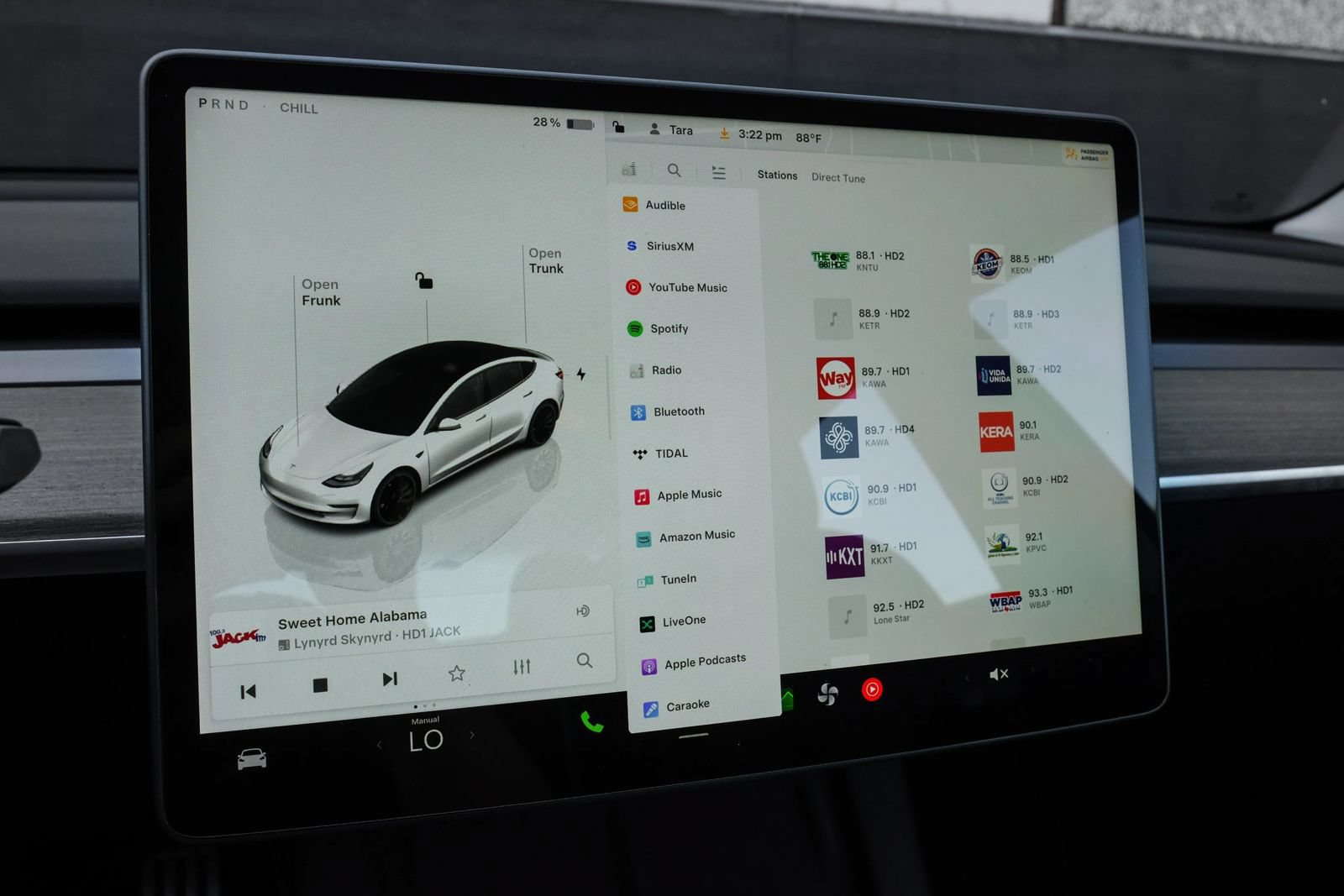 Used 2022 Tesla Model 3 Performance AWD/4WD image 25