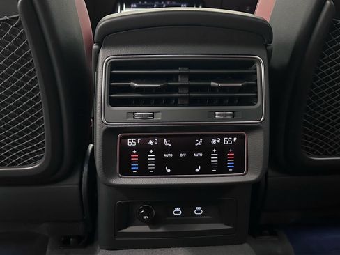 Used 2026 Audi SQ8 Prestige AWD/4WD image 41