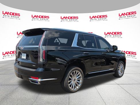 Used 2021 Cadillac Escalade Premium Luxury AWD/4WD image 3