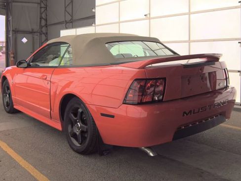 Used 2001 Ford Mustang Premium RWD image 7