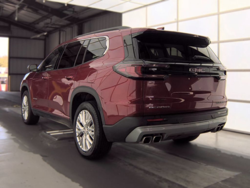 Used 2024 GMC Acadia Elevation w/ Luxury Package FWD image 18