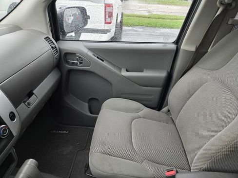 Used 2019 Nissan Frontier SV AWD/4WD image 15