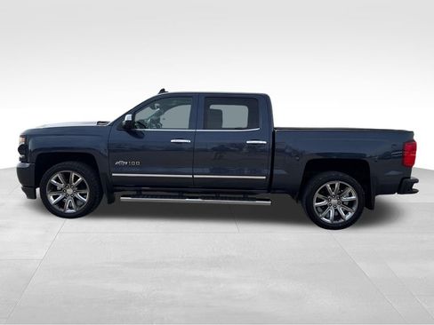 Used 2018 Chevrolet Silverado 1500 LTZ Z71 w/ Centennial Edition image 4