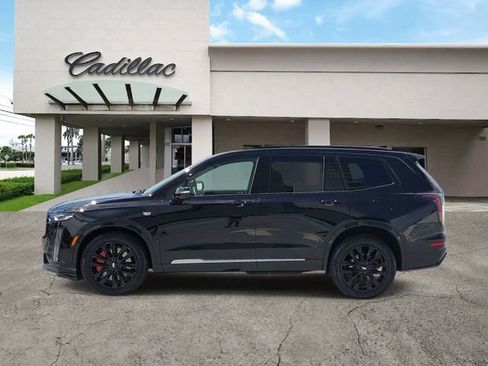 Certified 2023 Cadillac XT6 Sport w/ Technology Package AWD/4WD image 2