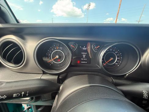 Used 2020 Jeep Wrangler Unlimited Sport AWD/4WD image 17
