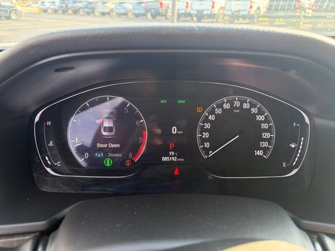 Used 2019 Honda Accord Touring image 10