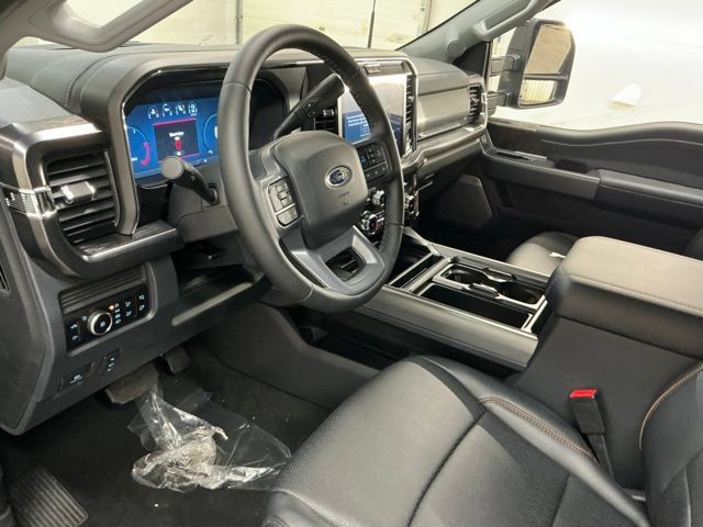 New 2026 Ford F350 Lariat w/ Black Appearance Package AWD/4WD image 15