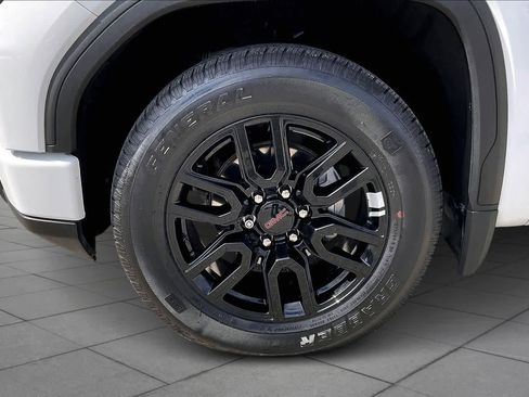 Certified 2023 GMC Sierra 1500 Elevation image 10