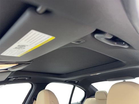 Used 2019 BMW 330i Sedan w/ Driving Assistance Package image 66